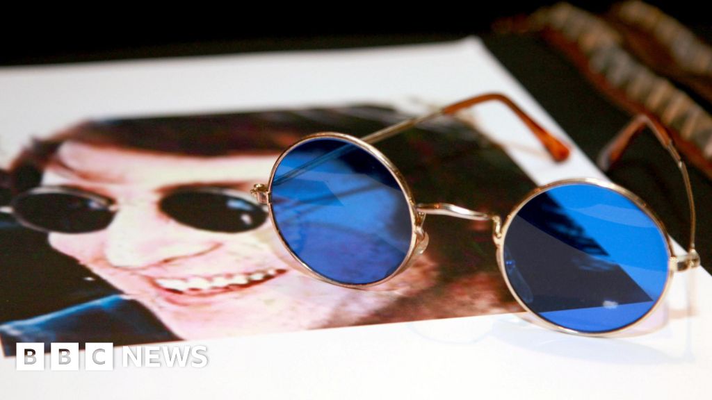 Lennon's Glasses Up for Auction