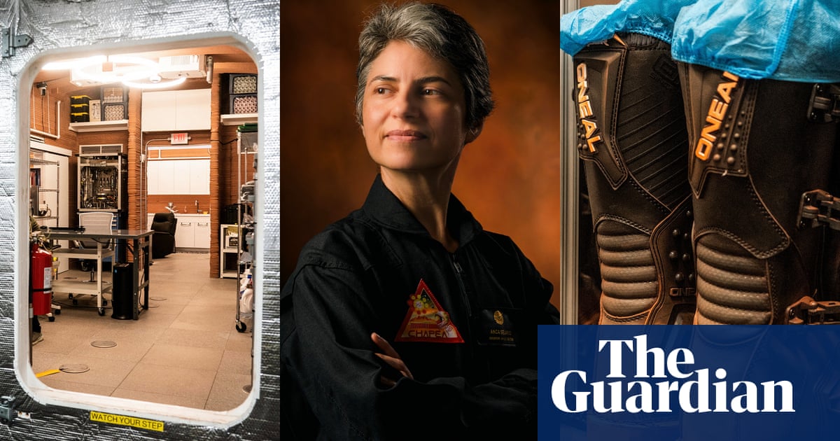 Living on Mars, for a Year: An "Exhilarating" Experience