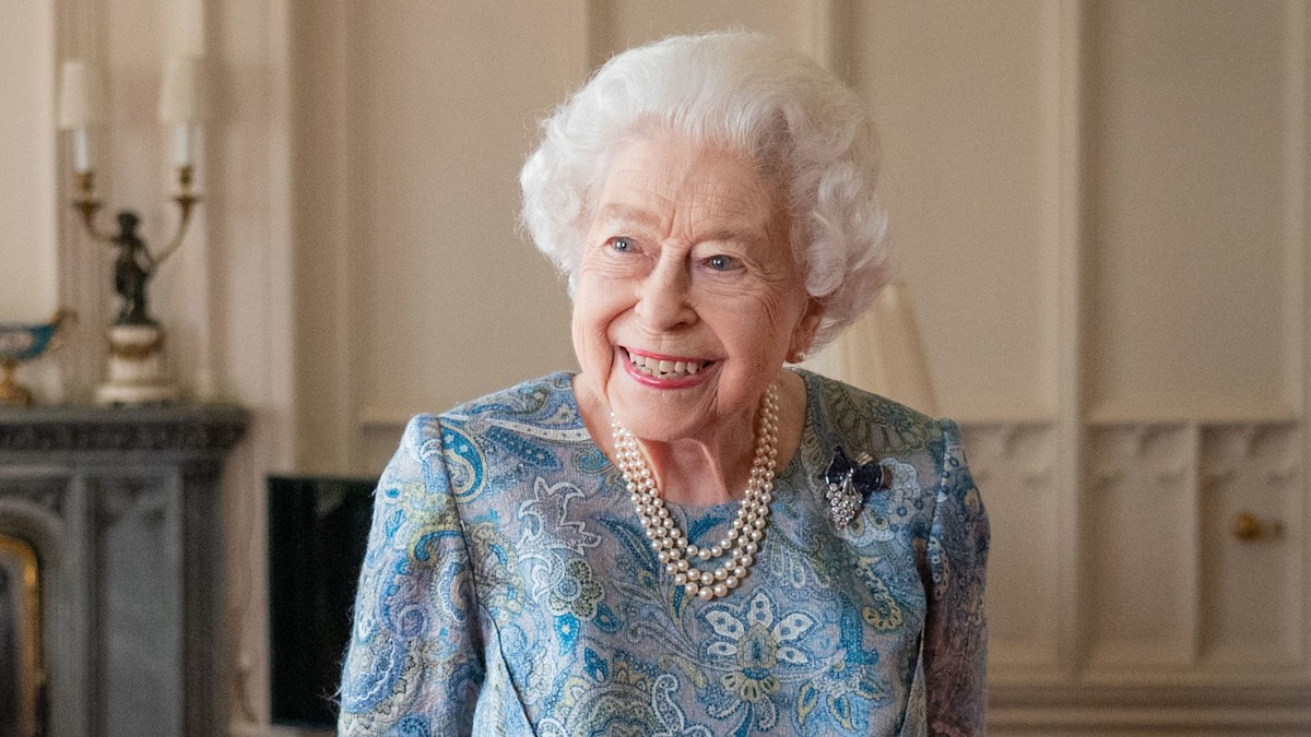 The Queen's Secret Bond Stunt: A Royal Surprise