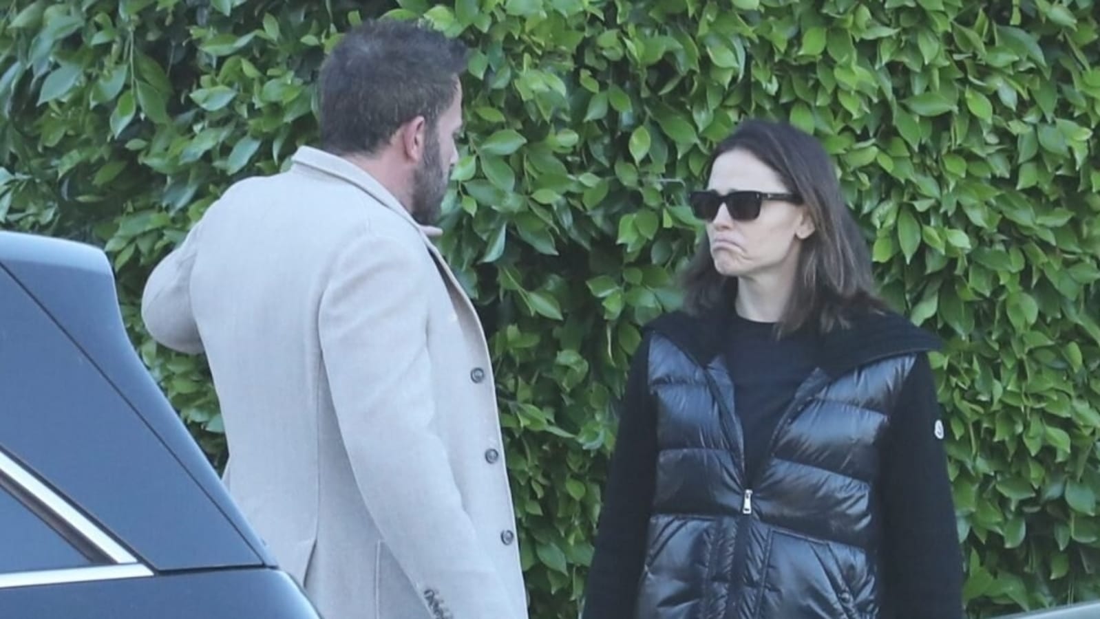 Affleck and Garner Enjoy Family Dinner Ahead of Daughter's College Move-in