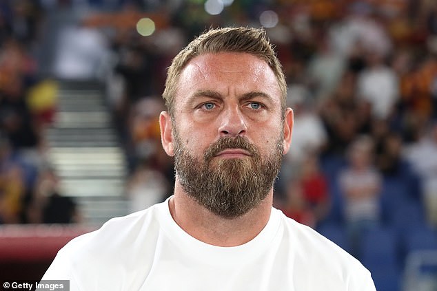 Oasis Almost Lured De Rossi to Man City: Roma Legend's Love for Britpop Almost Led to Premier League Move