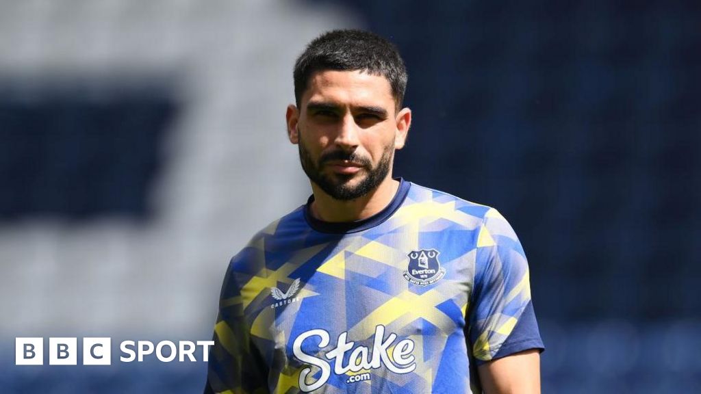 Maupay Set for Marseille Move as Everton Struggle with Finances