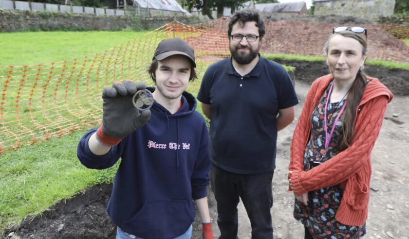 2,000-Year-Old Bridle Mount Unearthed in Flintshire: A Glimpse into Iron Age and Roman History