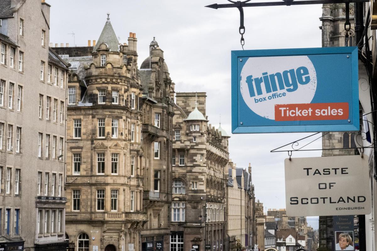 Edinburgh Fringe Shows Disrupted: Power Cut Impacts Performances - How to Check for Cancellations