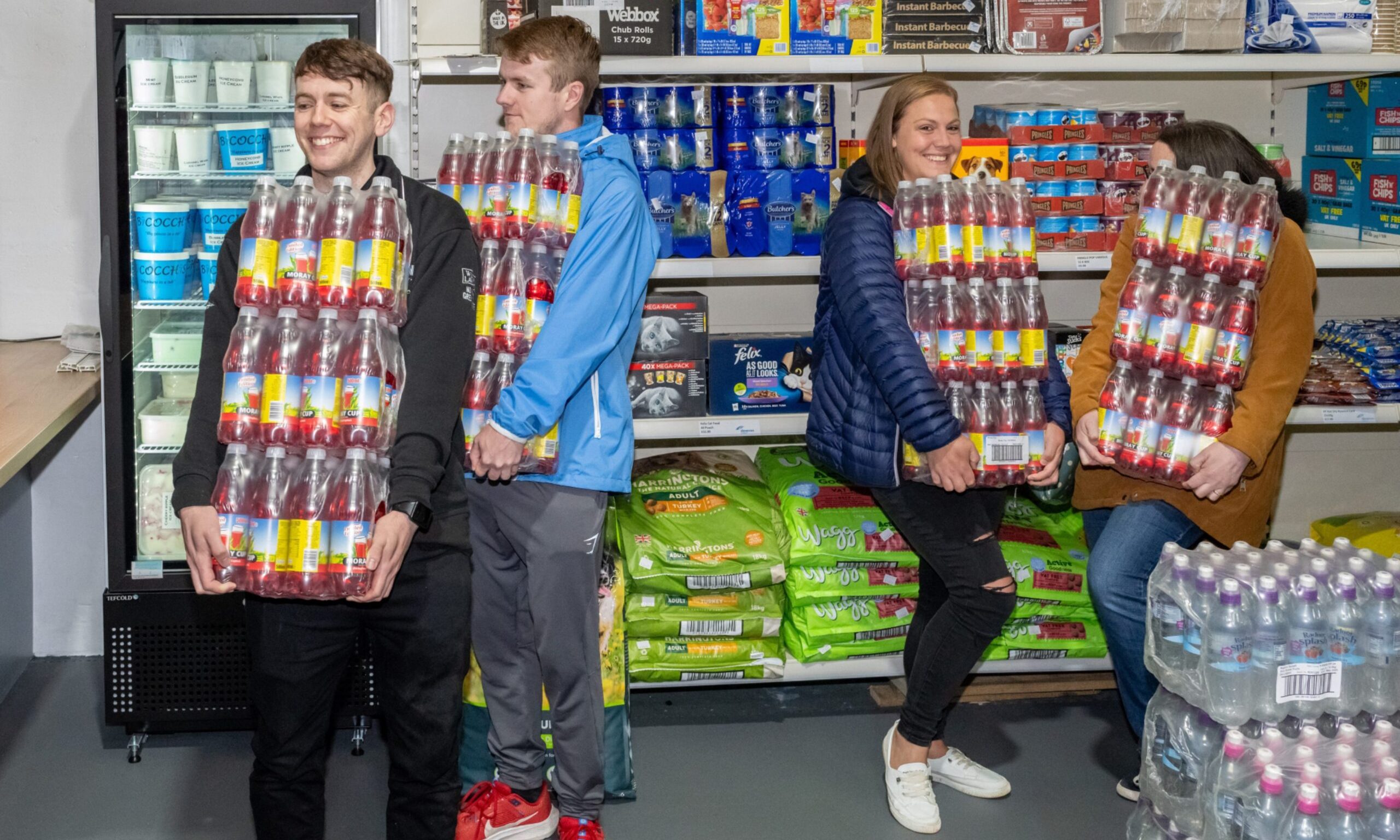 Moray Cup Makes a Fizz-ical Comeback: Hundreds Queue for Beloved Soft Drink