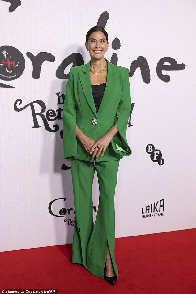 Teri Hatcher and Lookalike Daughter Shine at 'Coraline' Premiere