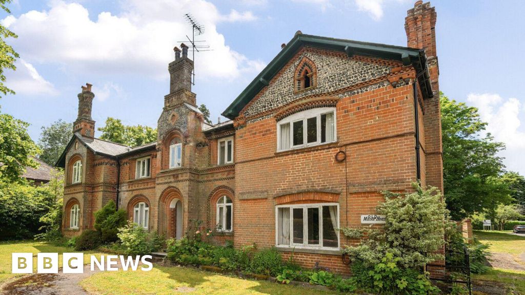 Historic Manor House in East Horsley Up for Sale at Â£1.5m